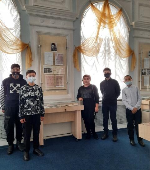М.Әуезов атындағы педагогикалық колледж мұражайына  саяхат